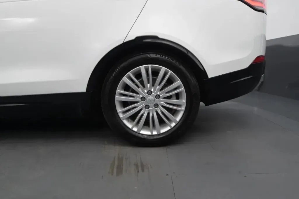 Land Rover Discovery photo 14