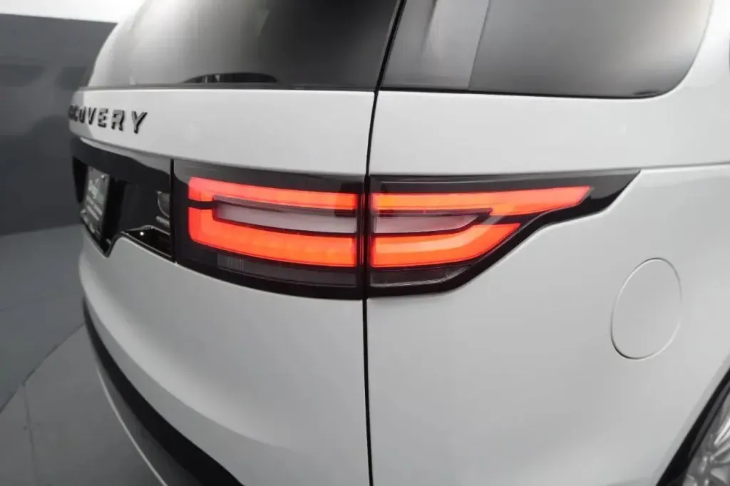 Land Rover Discovery photo 17
