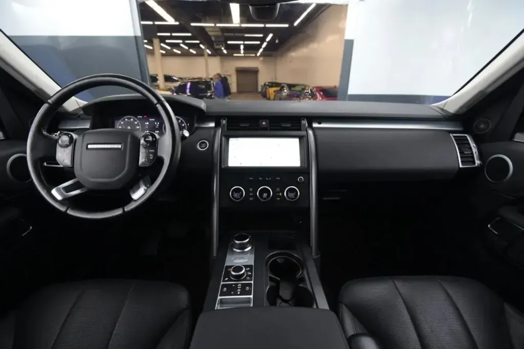 Land Rover Discovery photo 29