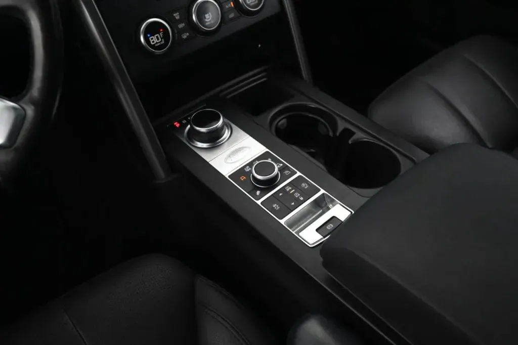 Land Rover Discovery photo 33