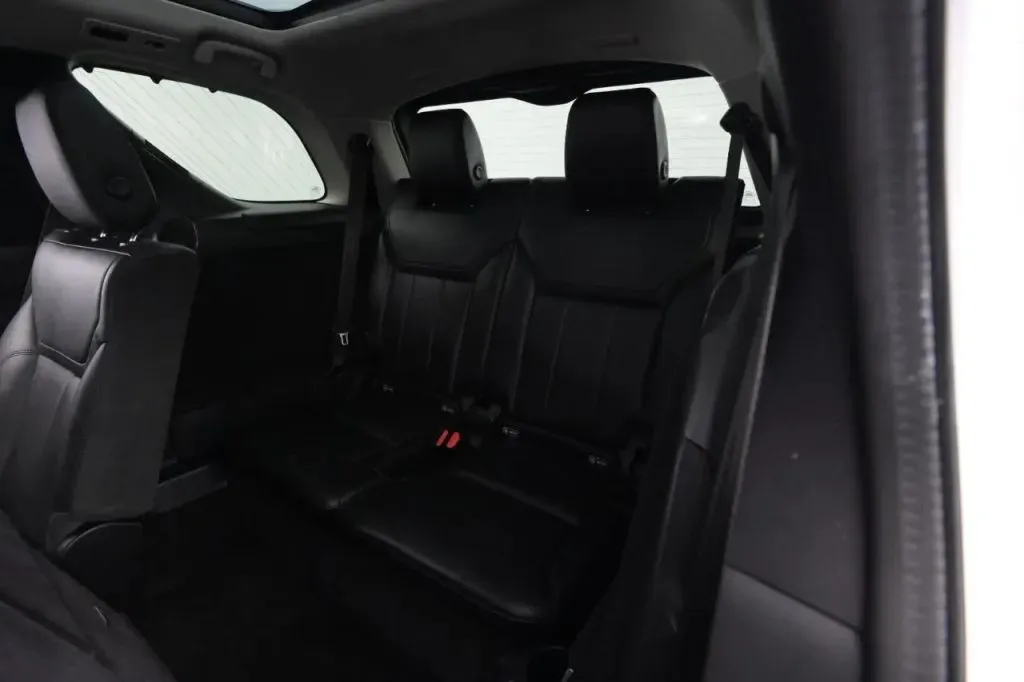 Land Rover Discovery photo 45
