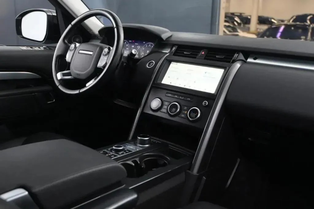Land Rover Discovery photo 48
