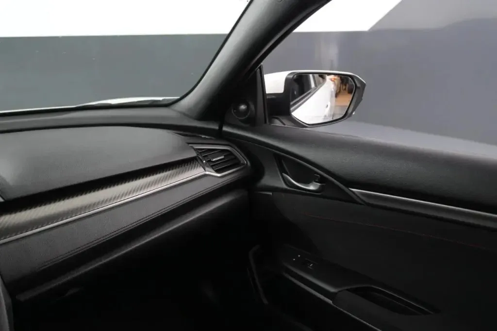 Honda Civic photo 28