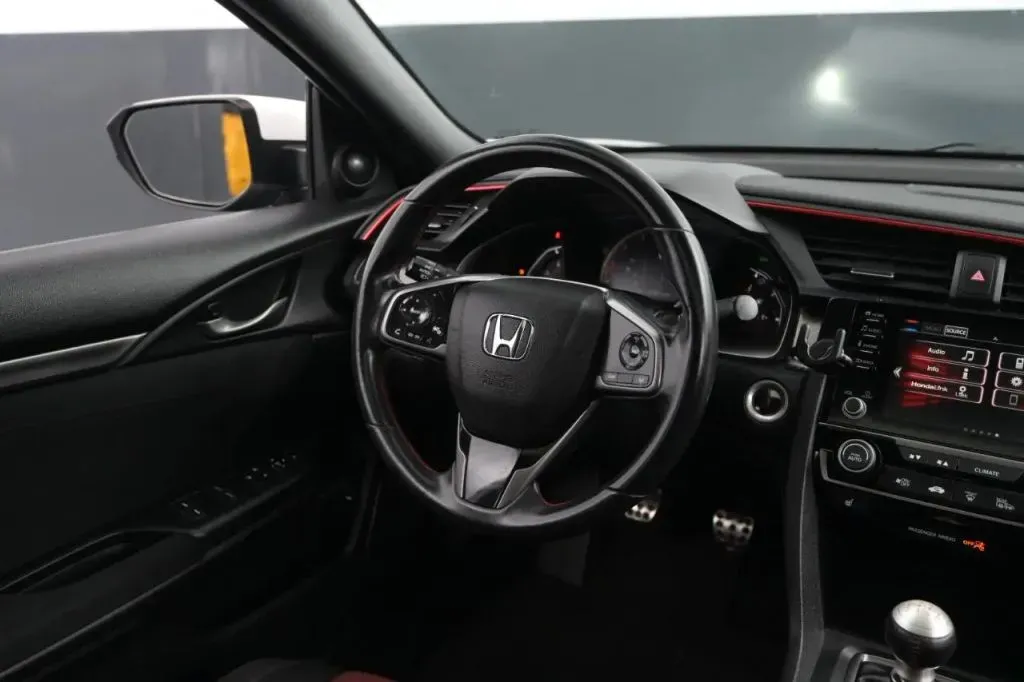Honda Civic photo 29