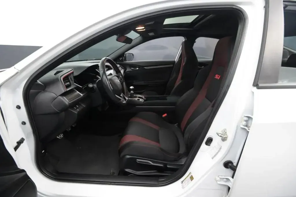 Honda Civic photo 35