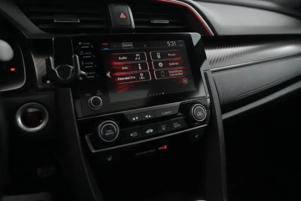Honda Civic photo 18