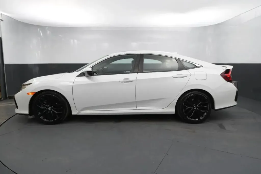 Honda Civic photo 2