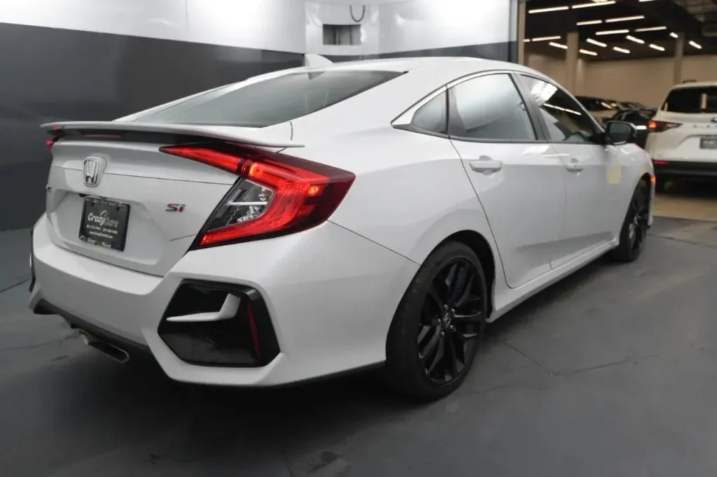 Honda Civic photo 5