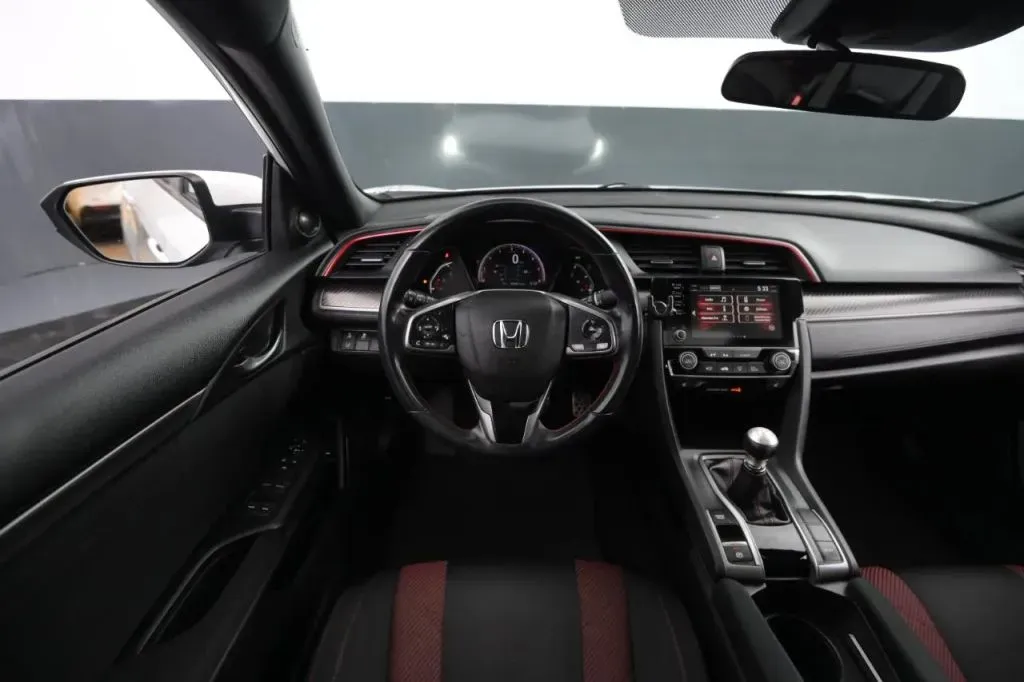 Honda Civic photo 31