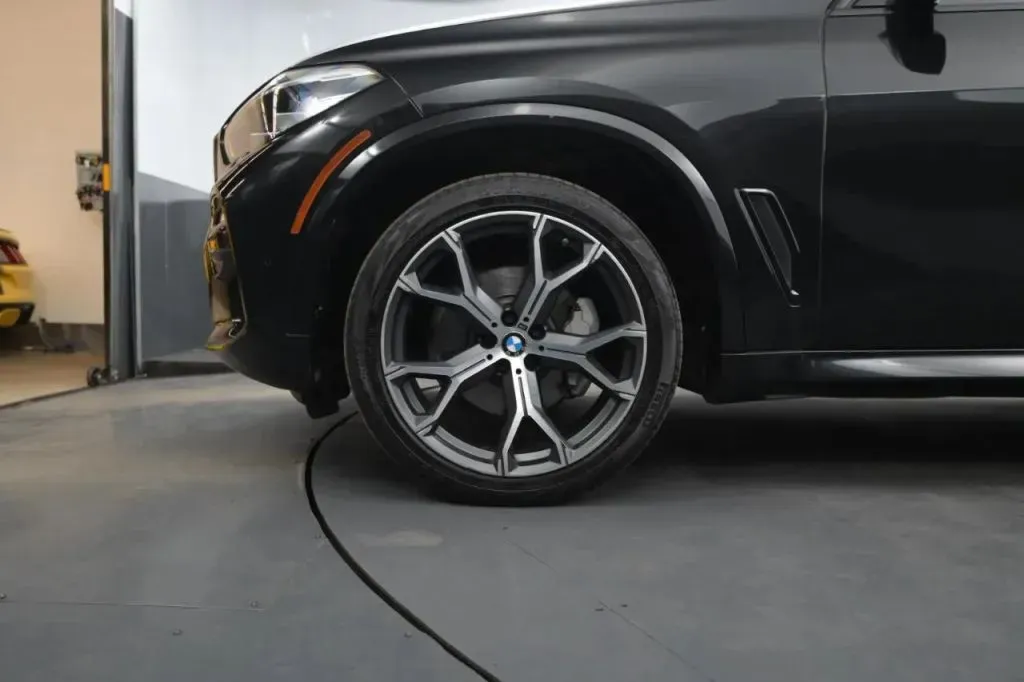 BMW X5 photo 8