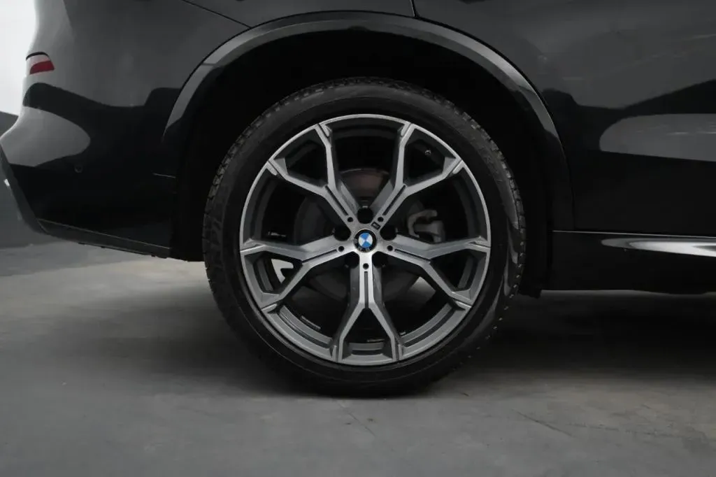 BMW X5 photo 16