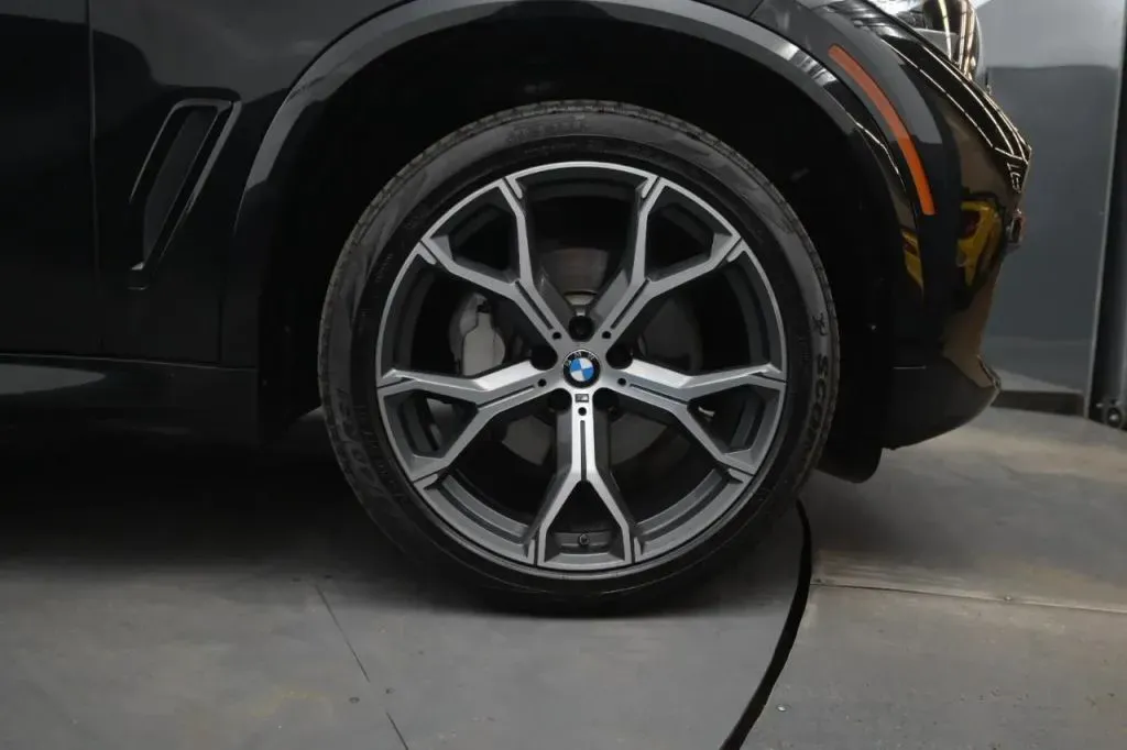 BMW X5 photo 17