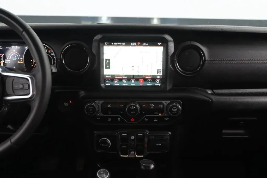 Jeep Gladiator photo 35