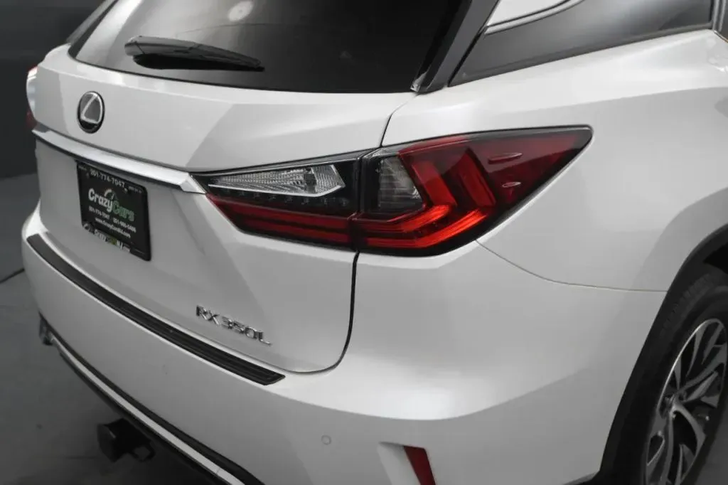Lexus RX photo 18