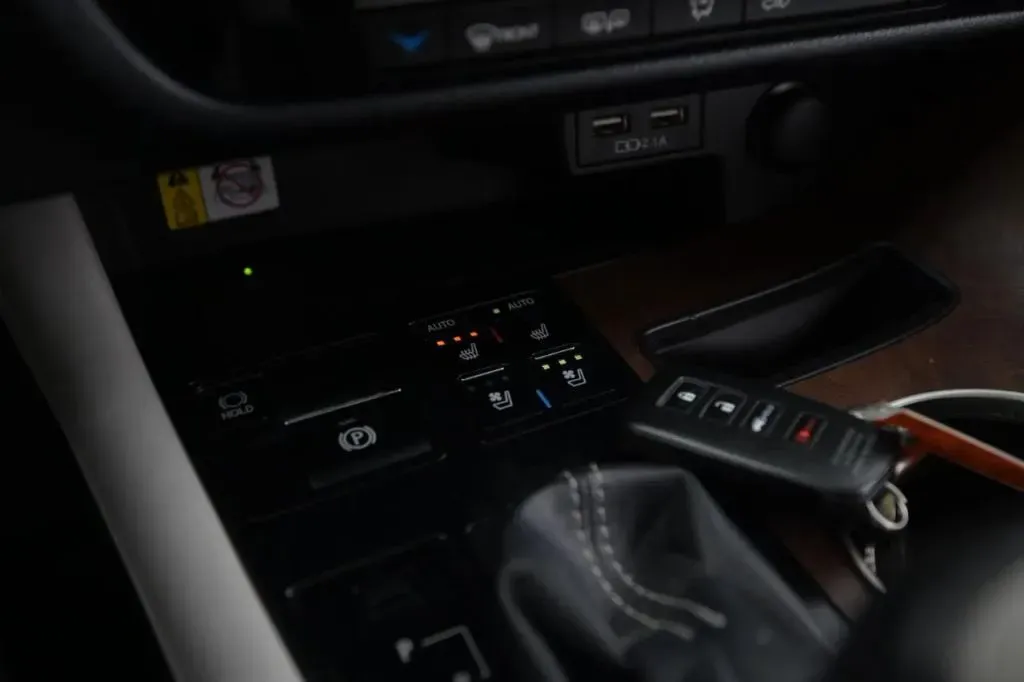 Lexus RX photo 30