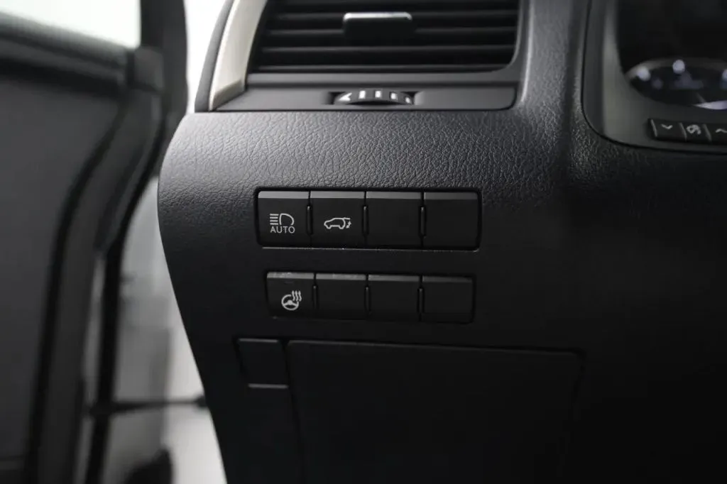 Lexus RX photo 32