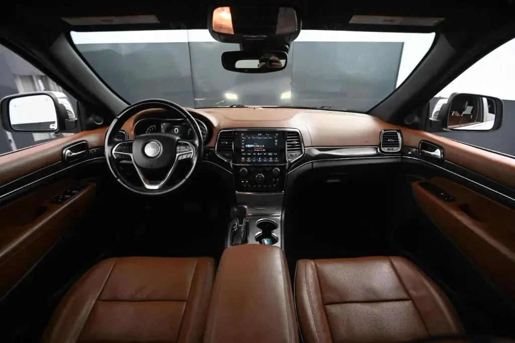 Jeep Grand Cherokee photo 20