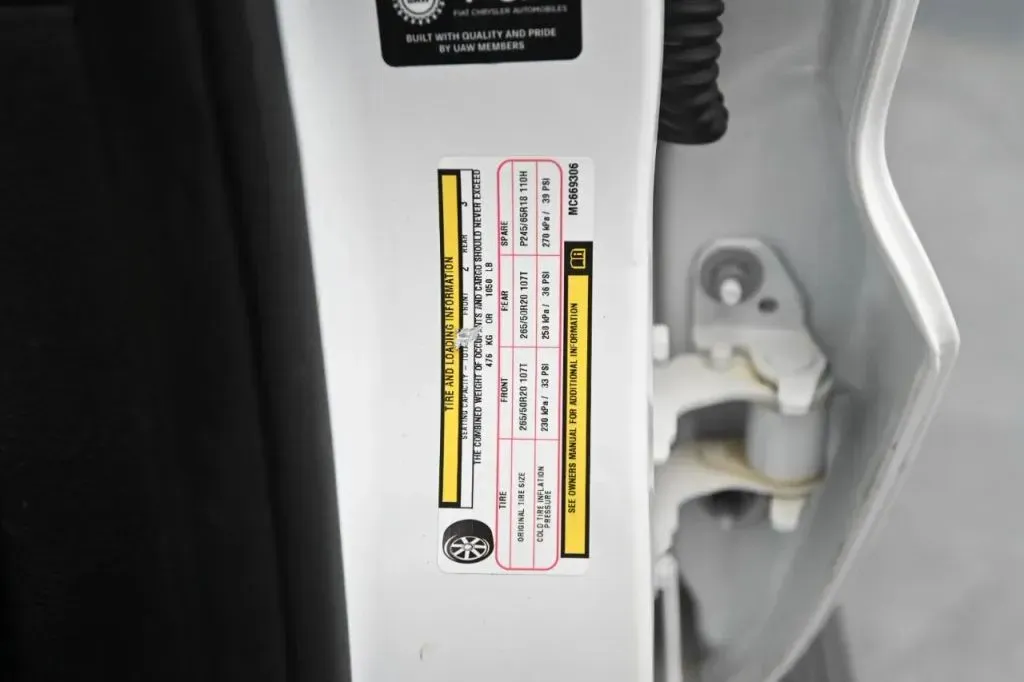 Jeep Grand Cherokee photo 27