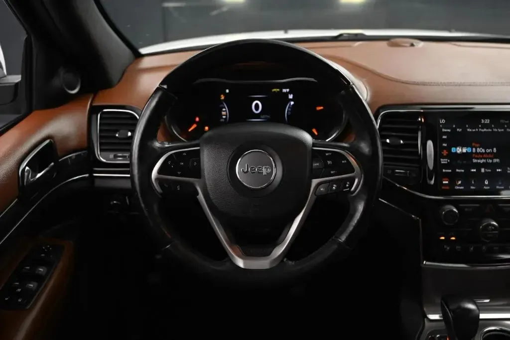 Jeep Grand Cherokee photo 25