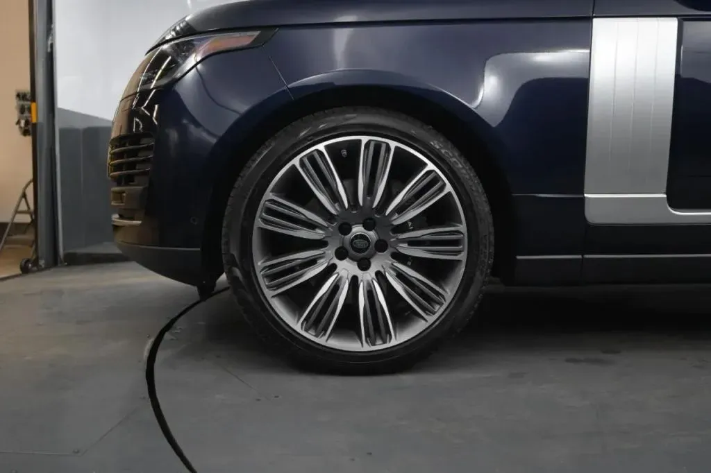 Land Rover Range Rover photo 10