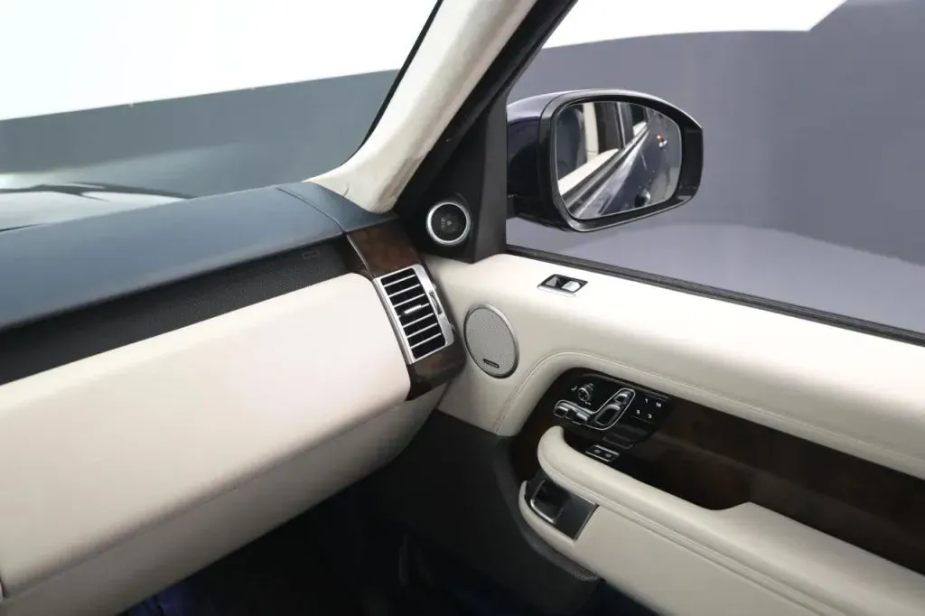Land Rover Range Rover photo 34