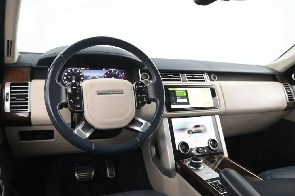 Land Rover Range Rover photo 40