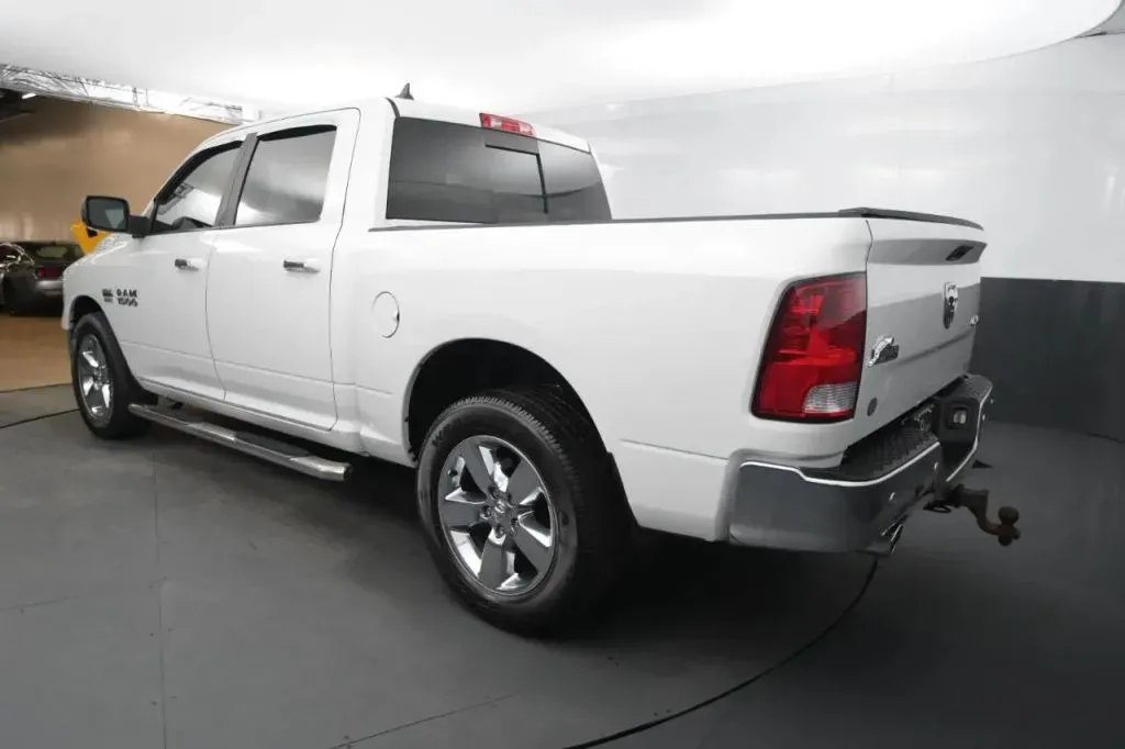 Ram 1500 photo 2