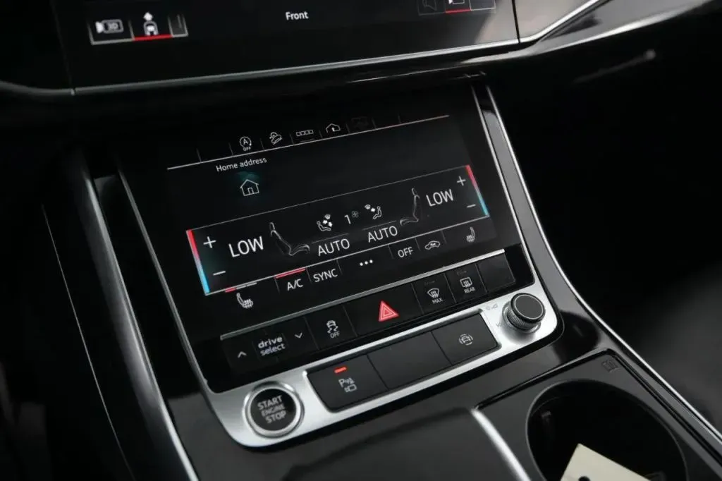 Audi Q7 photo 28