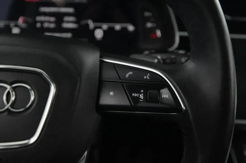 Audi Q7 photo 25