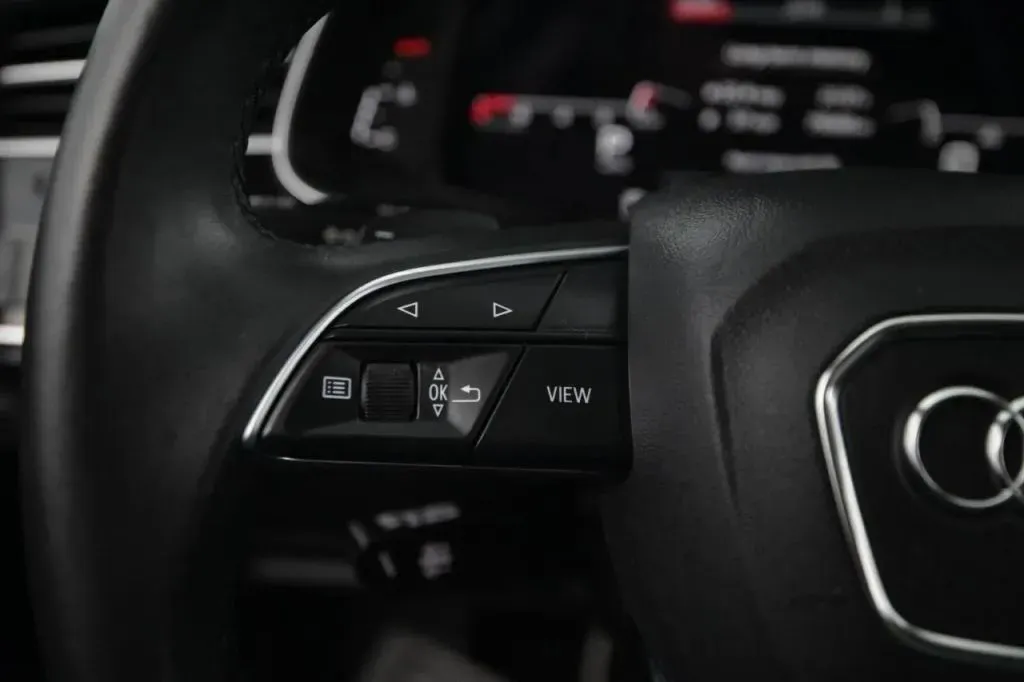 Audi Q7 photo 24