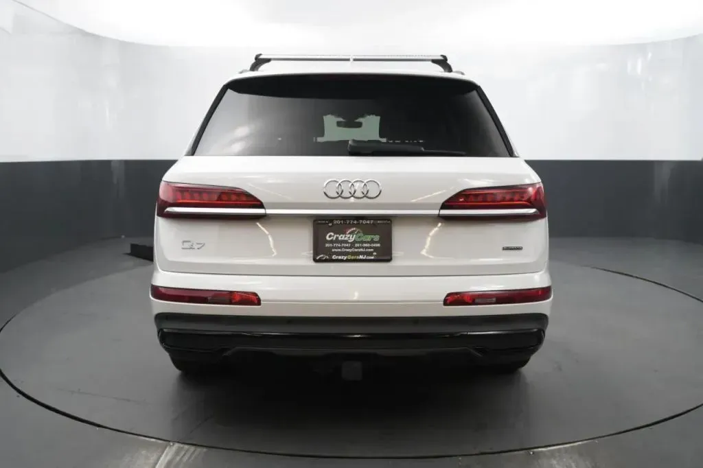 Audi Q7 photo 3