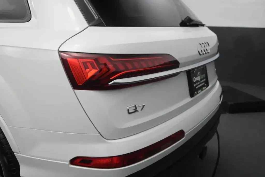 Audi Q7 photo 16