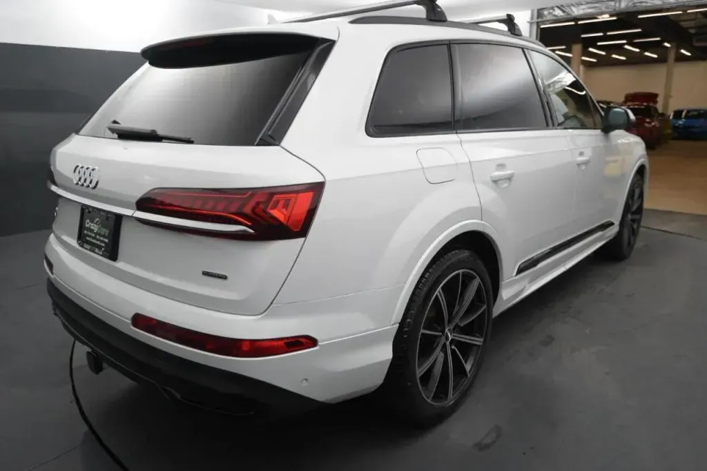 Audi Q7 photo 4