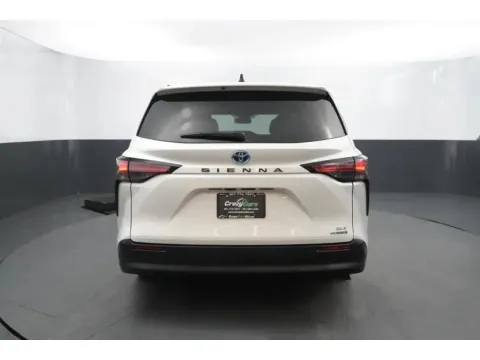 More photos of 2021 Toyota Sienna XLE Minivan 4D at Crazy Cars Hillside, NJ