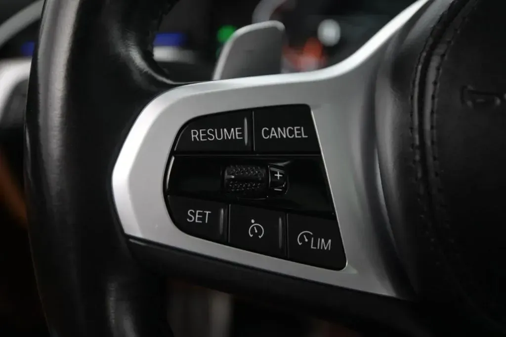 BMW 5 Series photo 22