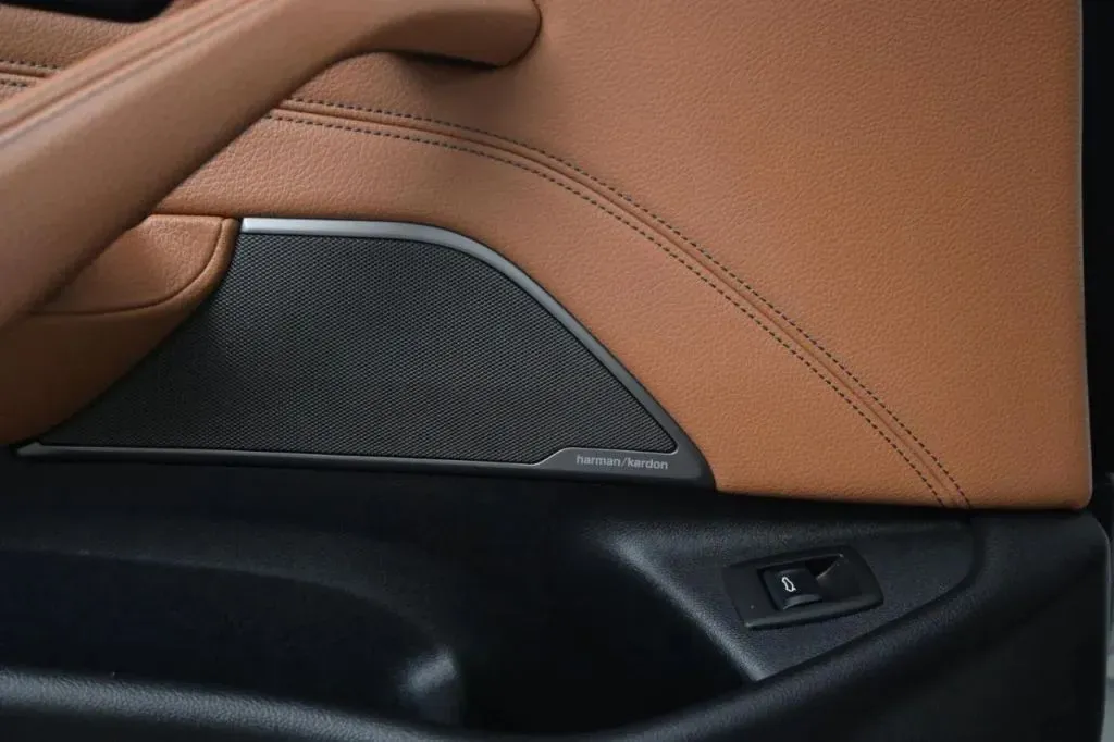 BMW 5 Series photo 31