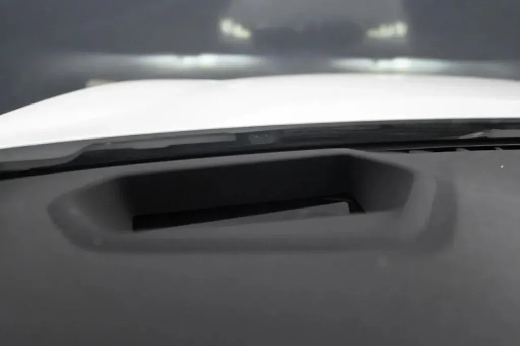 BMW 5 Series photo 24