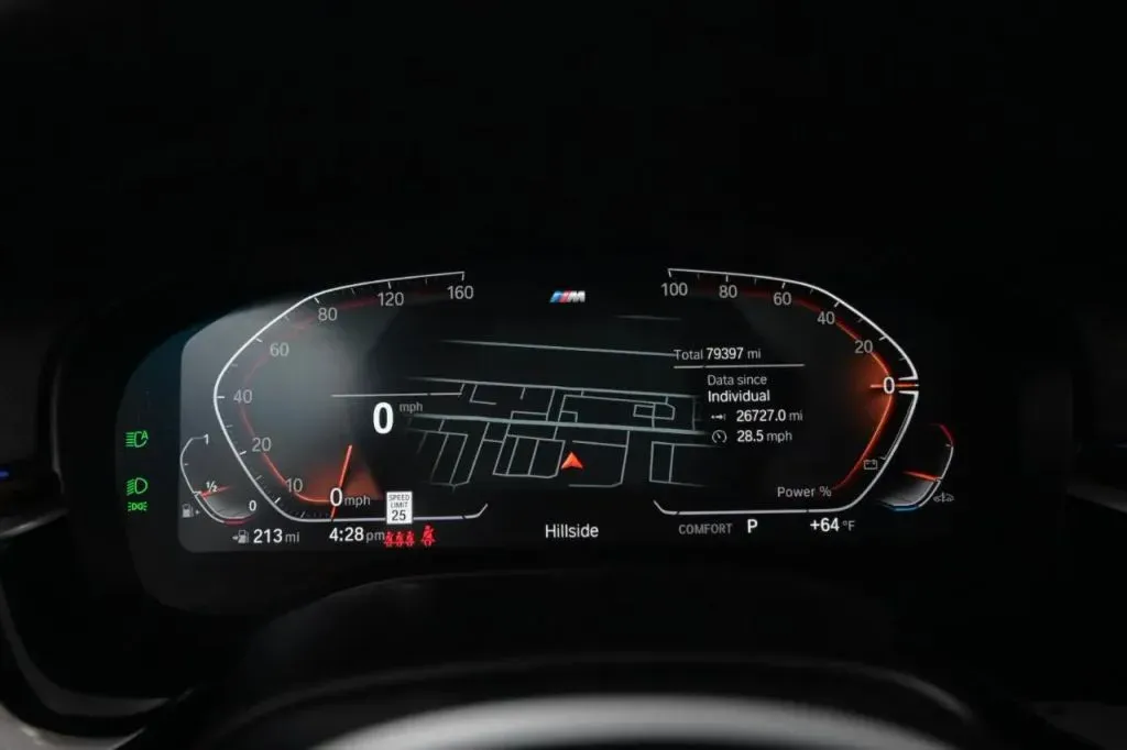 BMW 5 Series photo 21