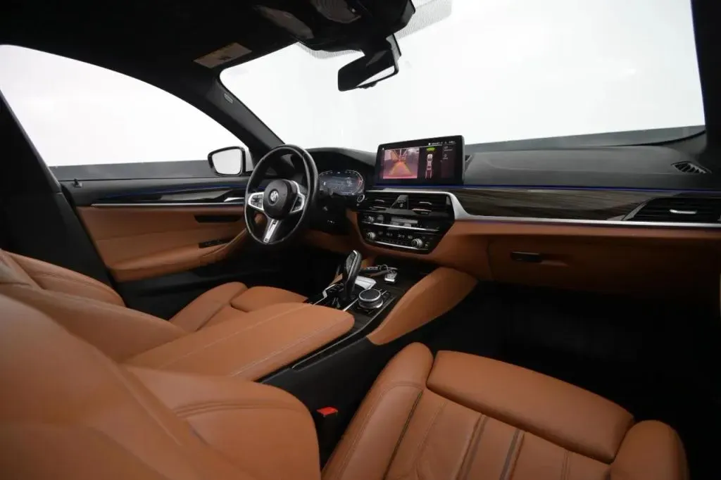 BMW 5 Series photo 49