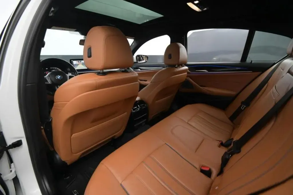 BMW 5 Series photo 45