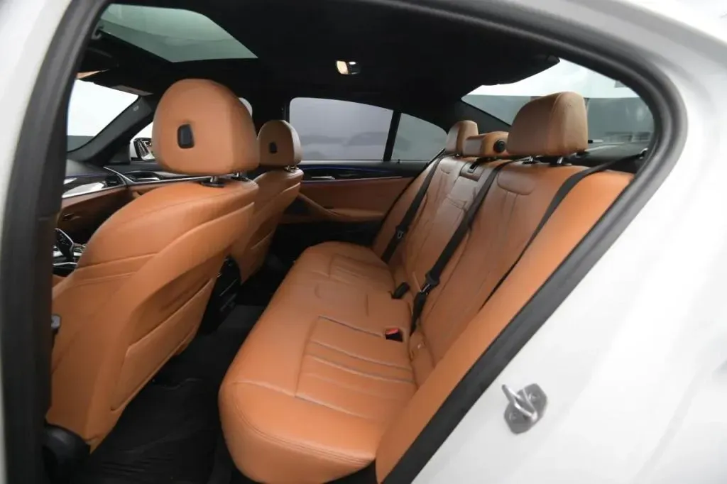 BMW 5 Series photo 44