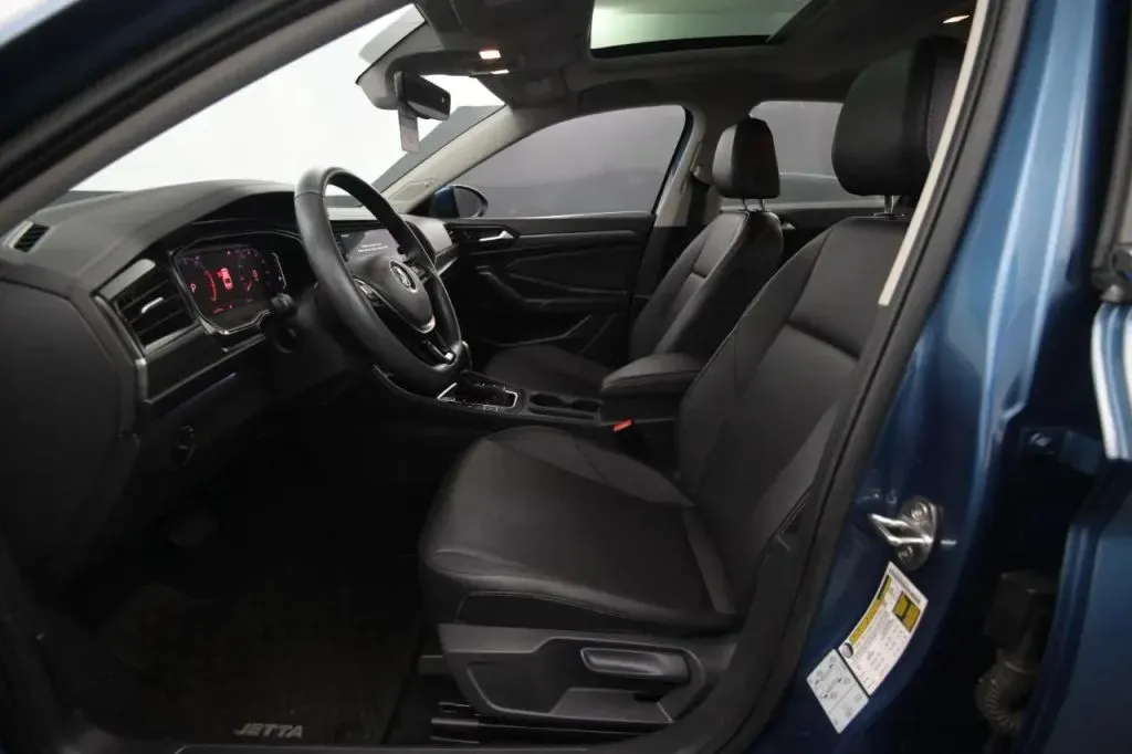 Volkswagen Jetta photo 34