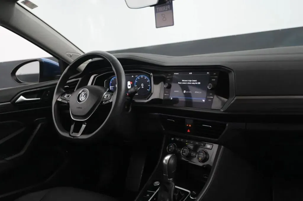 Volkswagen Jetta photo 46