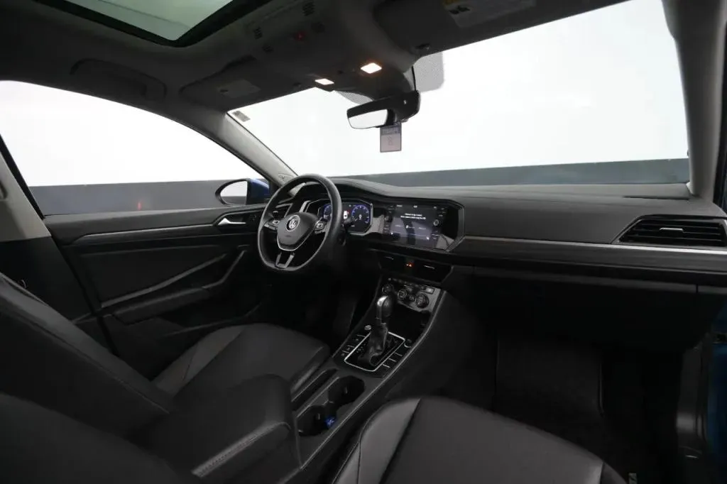 Volkswagen Jetta photo 45
