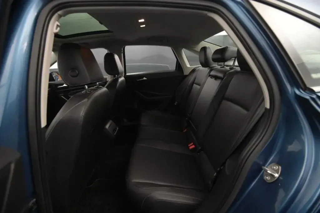 Volkswagen Jetta photo 39