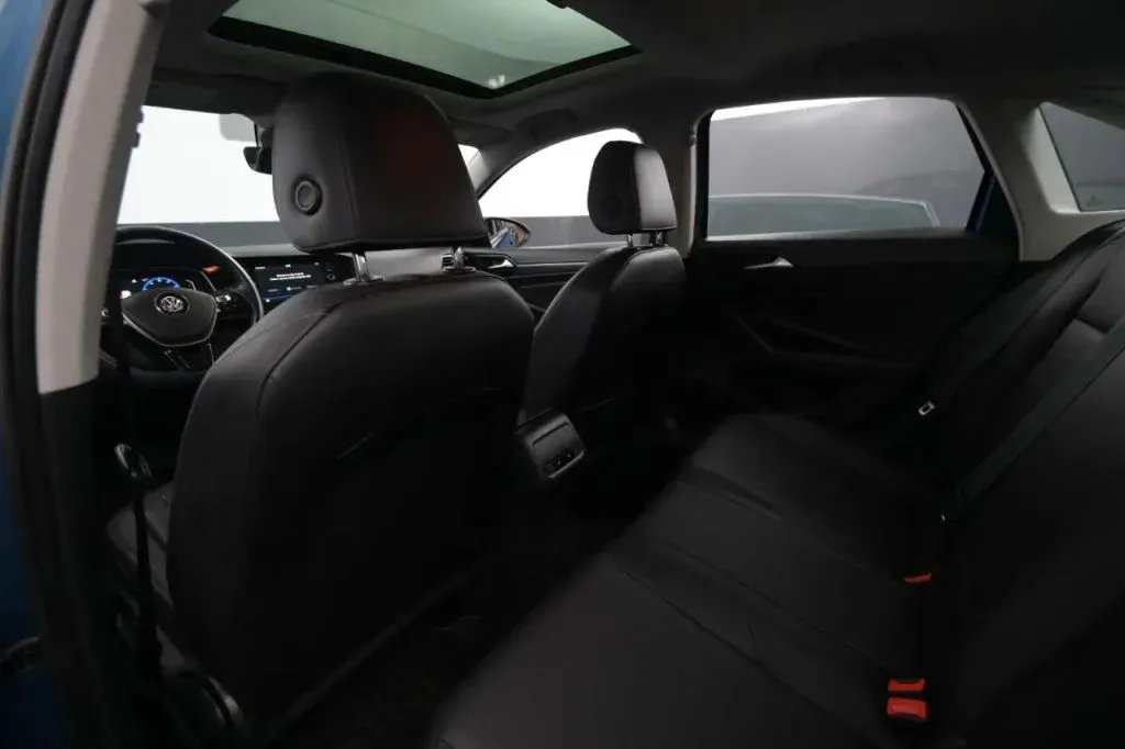 Volkswagen Jetta photo 40