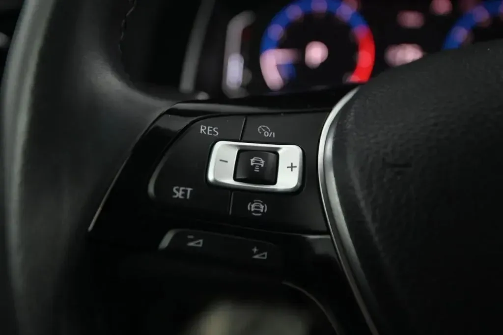 Volkswagen Jetta photo 19