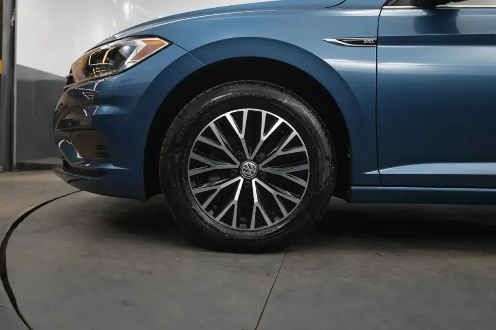 Volkswagen Jetta photo 8