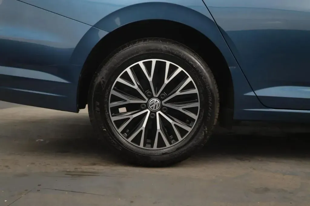 Volkswagen Jetta photo 15