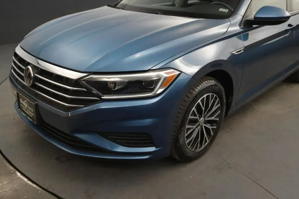 Volkswagen Jetta photo 7